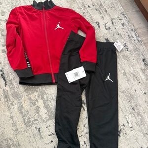 Jordan kids Small Red and black 2 piece